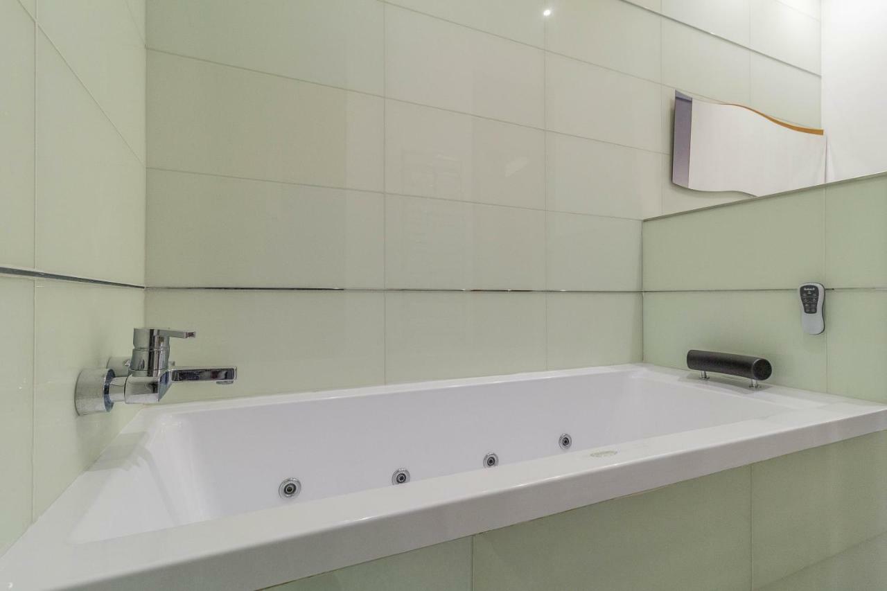 Vlvilla - Villa De Lujo En Valencia Con Piscina Privada Y Sala De Cine Бурхасот Экстерьер фото